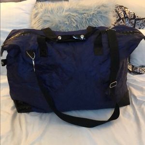 Macy’s large travel slouch tote w/ crossbody strap
